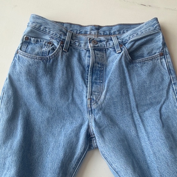 Women’s Levi’s 501 - Picture 7 of 11